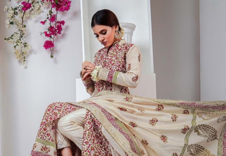 Trending Women clothing brands in Pakistan not to miss.          