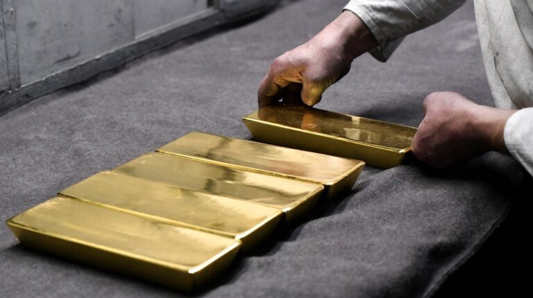 Gold Prices in Pakistan Near Record High After Fresh Increase