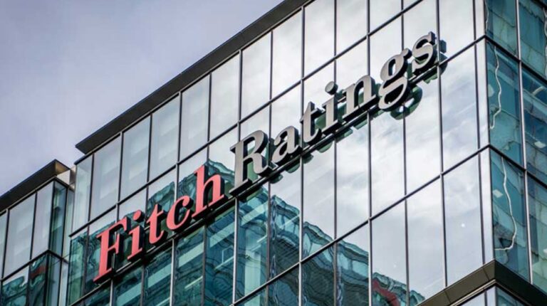 Fitch Predicts Gain for Pakistani Banks as Economic Conditions Improve