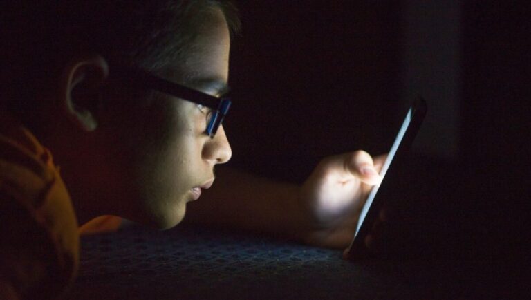 Meta’s AI Rules Allowed Bots to Have NSFW Chats with Kids